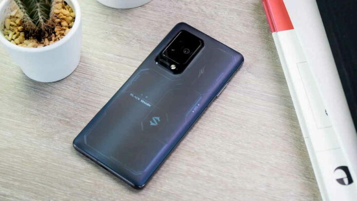 HP Xiaomi Black Shark 5S Bekerja pada SD 8+ Gen 1, Full HD+!