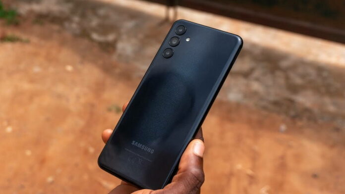 HP Samsung A04s Usang Desain yang Elegan, Spesifikasi Handal!
