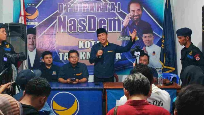 Ketua Nasdem Dicopot