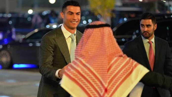 Cristiano Ronaldo Bermukim di Jeddah