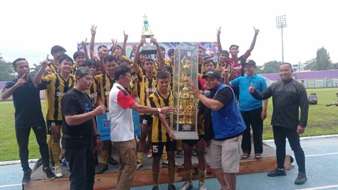 Tim Sepak Bola SMAN 1 Ciamis Berhasil Jadi Juara Tut Wuri Handayani Cup