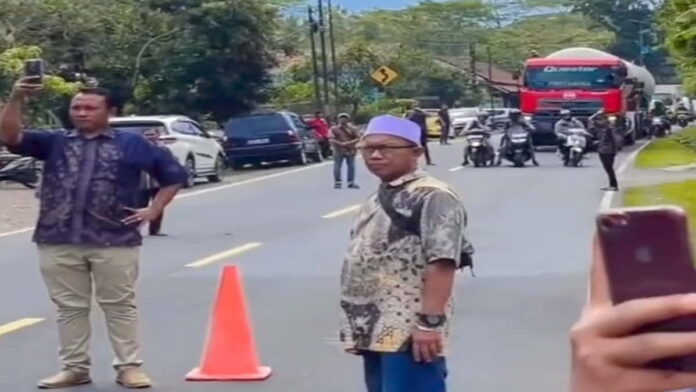 Viral acara pernikahan tutup jalan di Ciamis