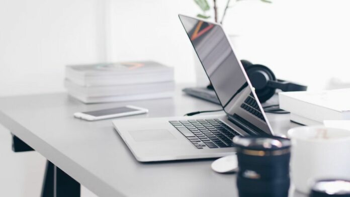 Cara Memperbaiki Laptop yang Jatuh