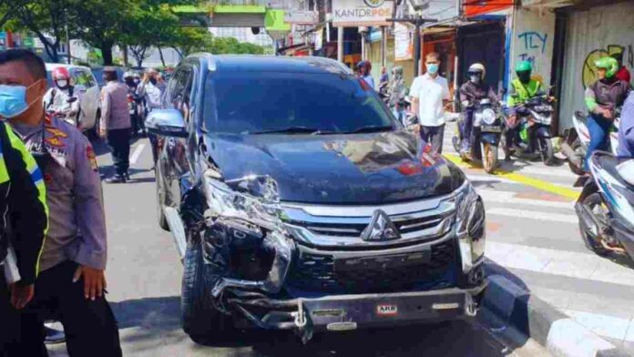 Pajero Tabrak Fortuner