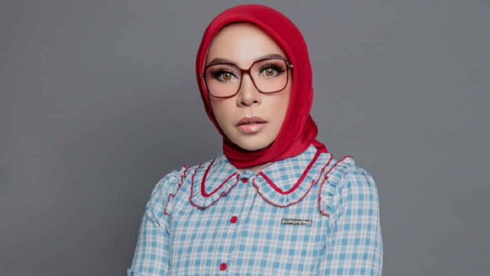 Melly Goeslaw Somasi Obat Pelangsing