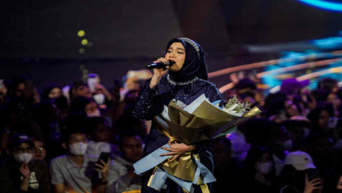 Profil Salma Indonesian Idol