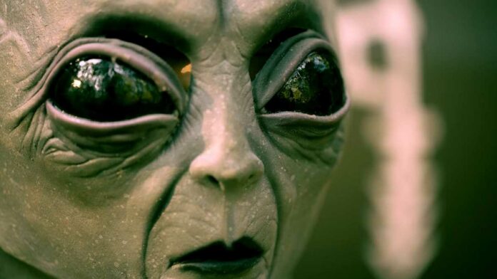 Penemuan Objek Alien di Dasar Laut