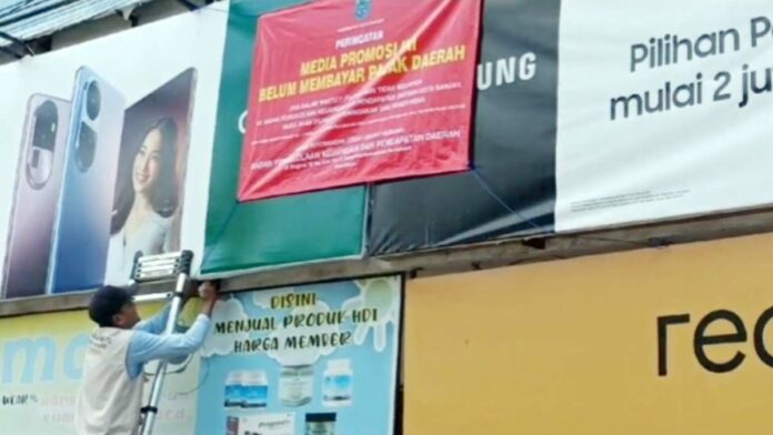 Puluhan Reklame Tidak Taat Pajak di Kota Banjar Akhirnya Tak Jadi Dibongkar