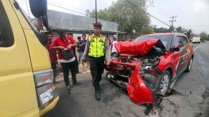 2 Kendaraan Terlibat Tabrakan Adu Banteng di Kota Banjar