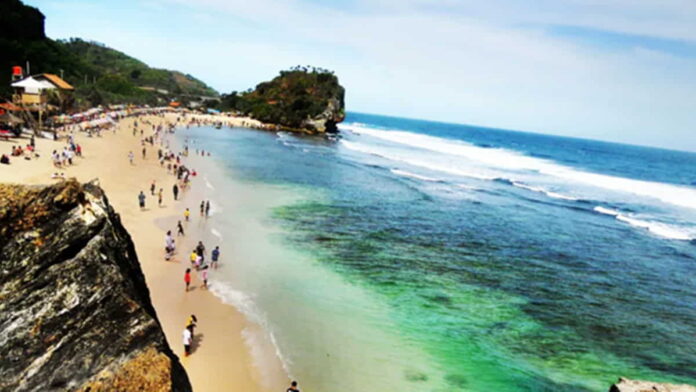 Wisata Pantai di Yogyakarta