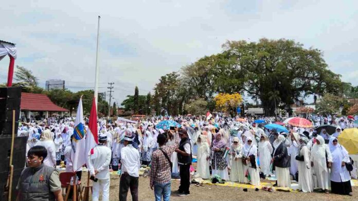 Aksi Solidaritas Palestina, Ribuan Warga Pangandaran Tumpah Ruah di Alun-alun Parigi