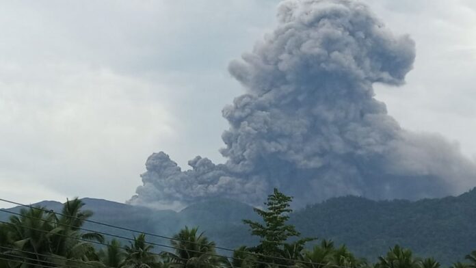 Erupsi Gunung Api Dukono