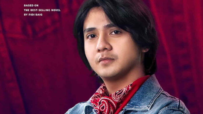 Profil Arbani Yasiz, Gantikan Iqbaal Sebagai Dilan di Film Terbaru