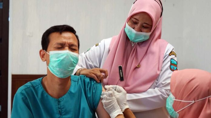 178 Tenaga Medis dan Nakes RSUD Pandega Pangandaran Dapat Imunisasi Hepatitis B Gratis