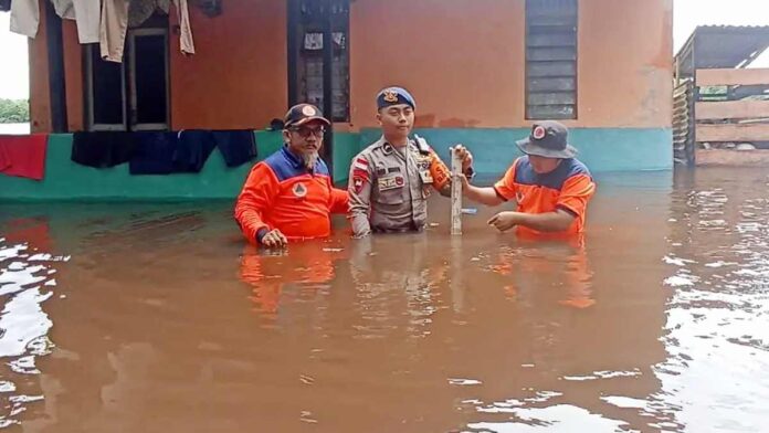 Banjir Rendam Kabupaten Sintang, 3 Ribu Rumah Terdampak dan 95 Jiwa Mengungsi