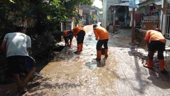 Dinkes Jabar siap salurkan bantuan obat-obatan untuk warga terdampak banjir di Dayeuhkolot