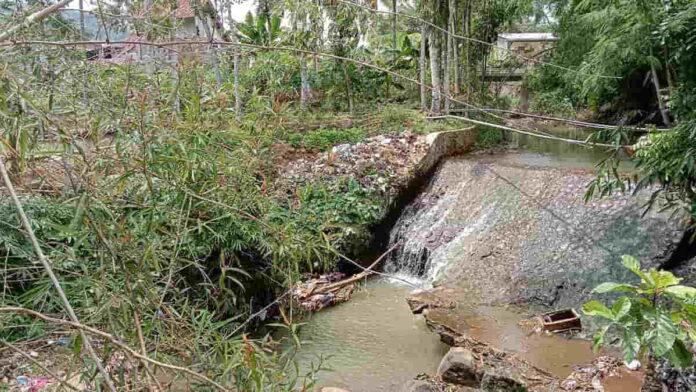 Sayap Bendungan Cimantaja