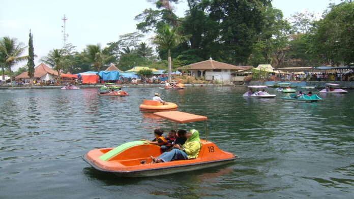 Taman Wisata Alam Linggarjati Kuningan yang Sejuk dan Nyaman