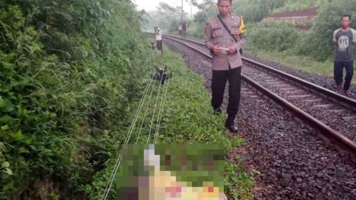 Seorang Nenek Tewas Tertemper Kereta di Garut