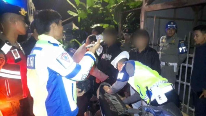 Petugas Gabungan Amankan Remaja