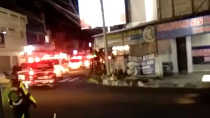 Viral Konvoi Puluhan Ambulance sambil nyalakan sirine di Tasikmalaya