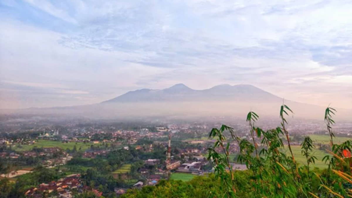 Gunung Sunda Sukabumi Antara Warisan Sejarah dan Kehidupan Gaib