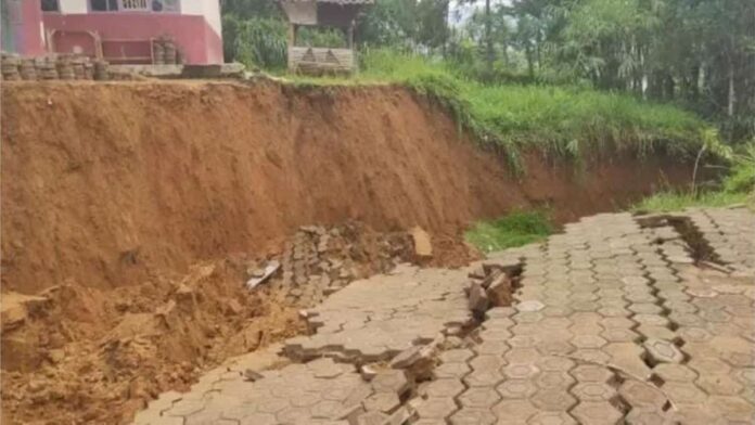 relokasi warga terdampak pergerakan tanah di Bandung Barat