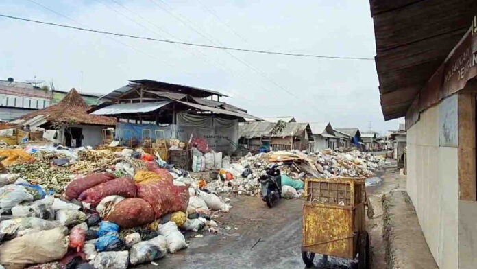 Aktivis Lingkungan Kritisi Penegakan Aturan Pembuang Sampah Sembarangan di Kota Tasikmalaya