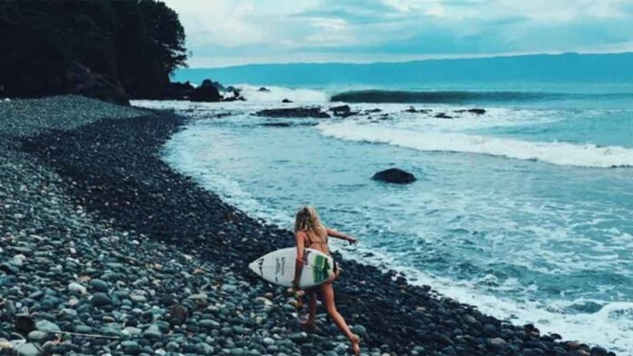 Pantai Cimaja Sukabumi, Jadi Surganya Para Pecinta Surfing