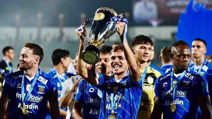 Bule Persembahkan Gelar Juara untuk Bobotoh