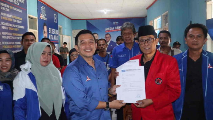 PDI Perjuangan Makin Mesra dengan Demokrat, Sinyal Nanang Permana-Anjar Asmara Maju Pilkada Ciamis 2024?