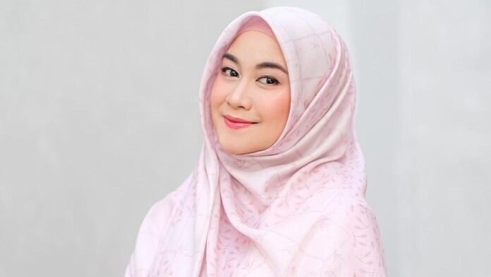 Profil Anisa Rahma Eks Member Cherrybelle yang Hamil Anak Ke 3