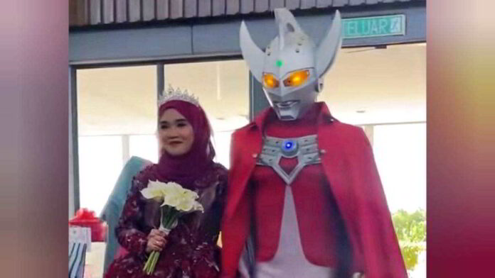 Kostum Superhero Ultraman