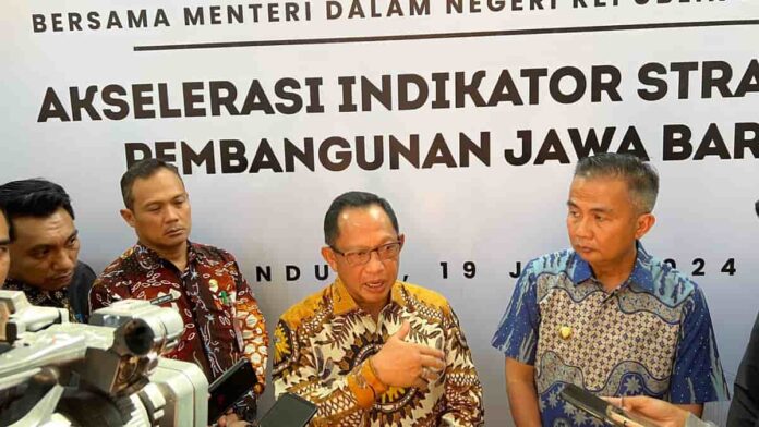 mendagri segera ganti posisi arsan latif di kemendagri