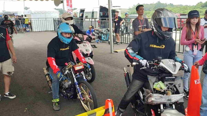 Ratusan Pembalap Adu Kebut di Drag Fest 2024 Tasikmalaya