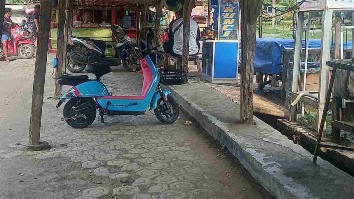 Sepeda Listrik Jalan Raya