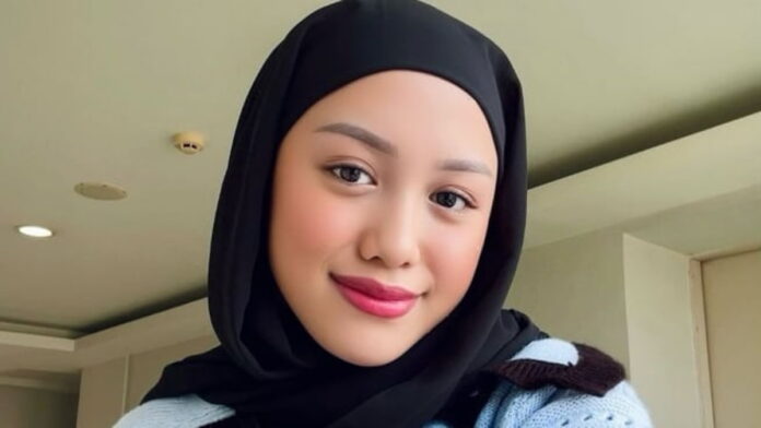 Tampilan Baru Lolly Putri Nikita Mirzani Kenakan Hijab Tuai Pujian