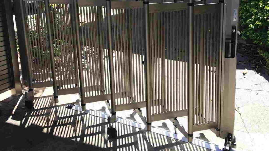 Desain Pintu Pagar Besi Lipat Rumah Klasik Hingga Modern