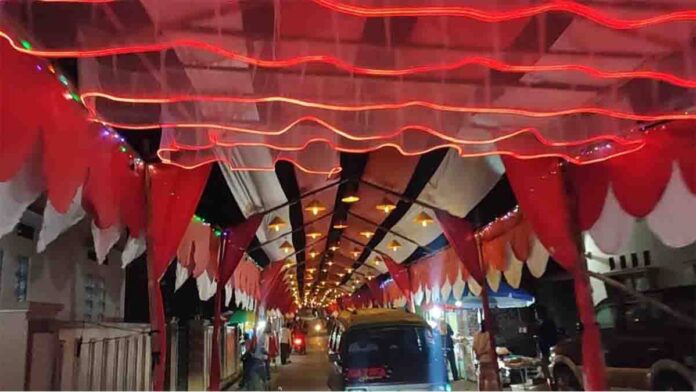 Gemerlap Lampu di Lorong Bendera