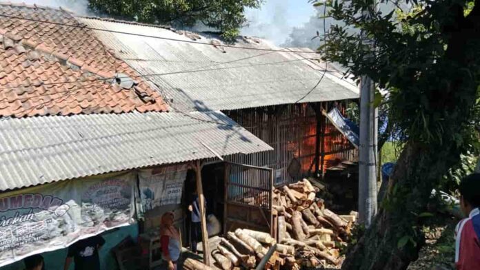 Pabrik tahu di Ciamis terbakar