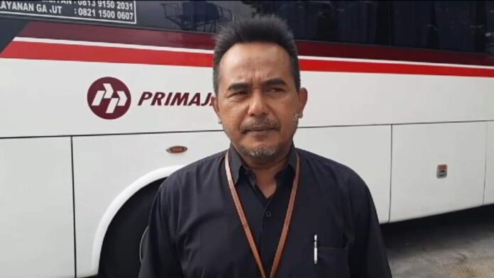 Penumpang Bus asal Garut