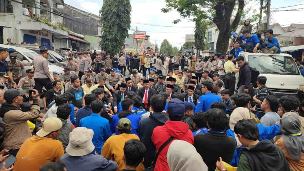 Pelantikan anggota DPRD Kota Tasikmalaya