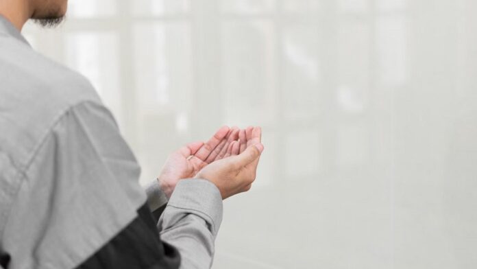 Doa Sebelum Khutbah Jumat dan Kandungannya