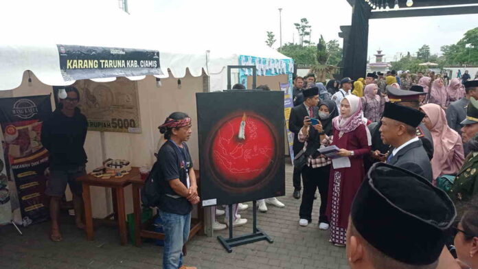 Berbagai Hasil Karya Kreatifitas Dijajakan di Pameran Kepemudaan di Ciamis