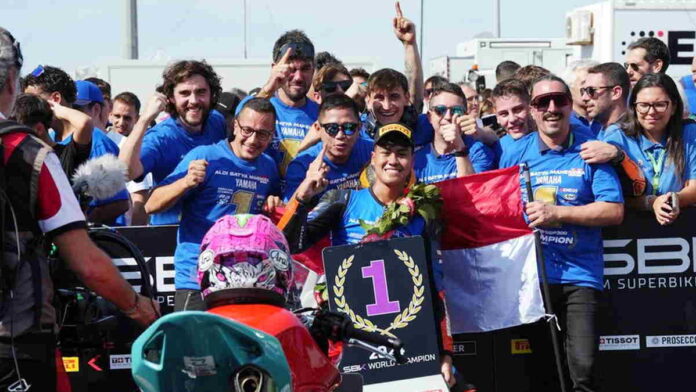 Berhasil Juara Dunia Supersport 300