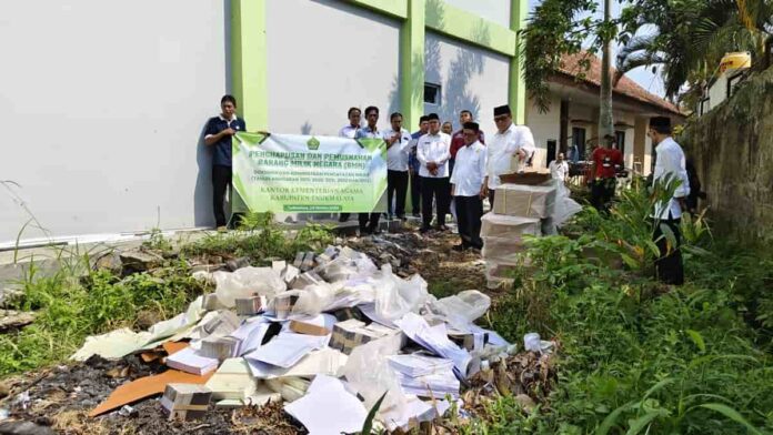 Kemenag Tasikmalaya Bakar Dokumen Nikah