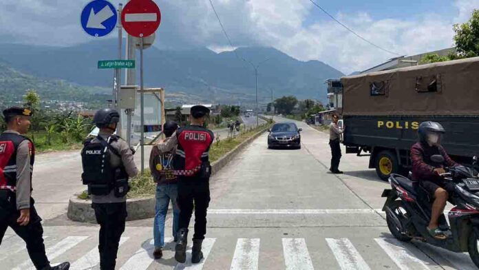 Operasi preman kampung