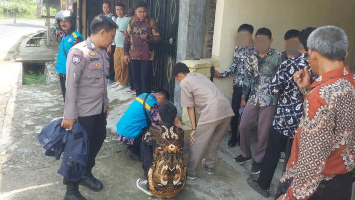 Satgas GEDAS Sidak Pelajar Nongkrong dan Bolos di Padaherang Pangandaran