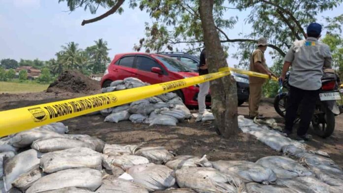 segel lokasi pembuangan limbah batu bara