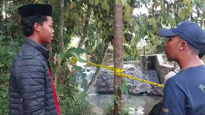 Tenggelam di Sungai Ciromban